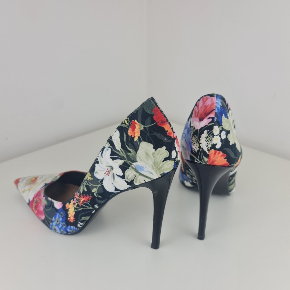 Halogen Floral Pointed Toe Stiletto Heels Size 9.5M Pumps - Picture 7 of 15